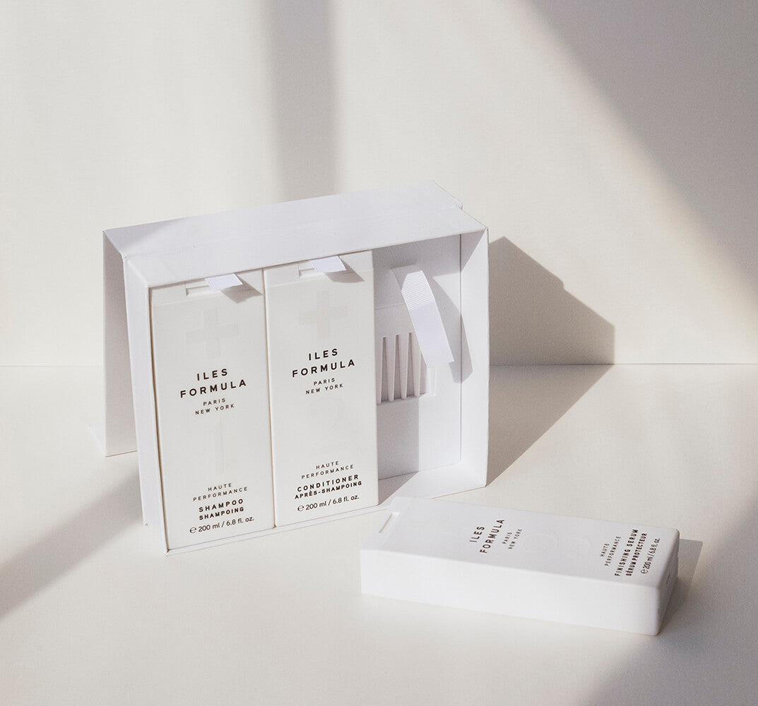 Signature Collection: Shampoo, Conditioner, Finishing Serum, and Conditioner Distribution Comb