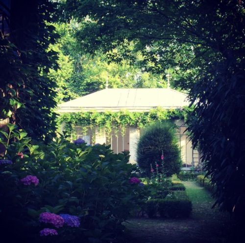 Sunday Brunch With Wendy Iles In Her French Garden