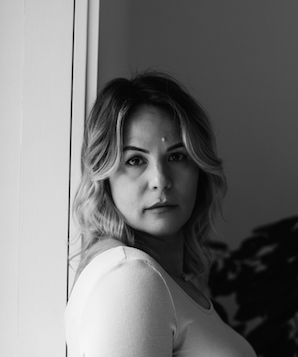 Iles Formula Hair Talk Featuring SaraJane Lynch